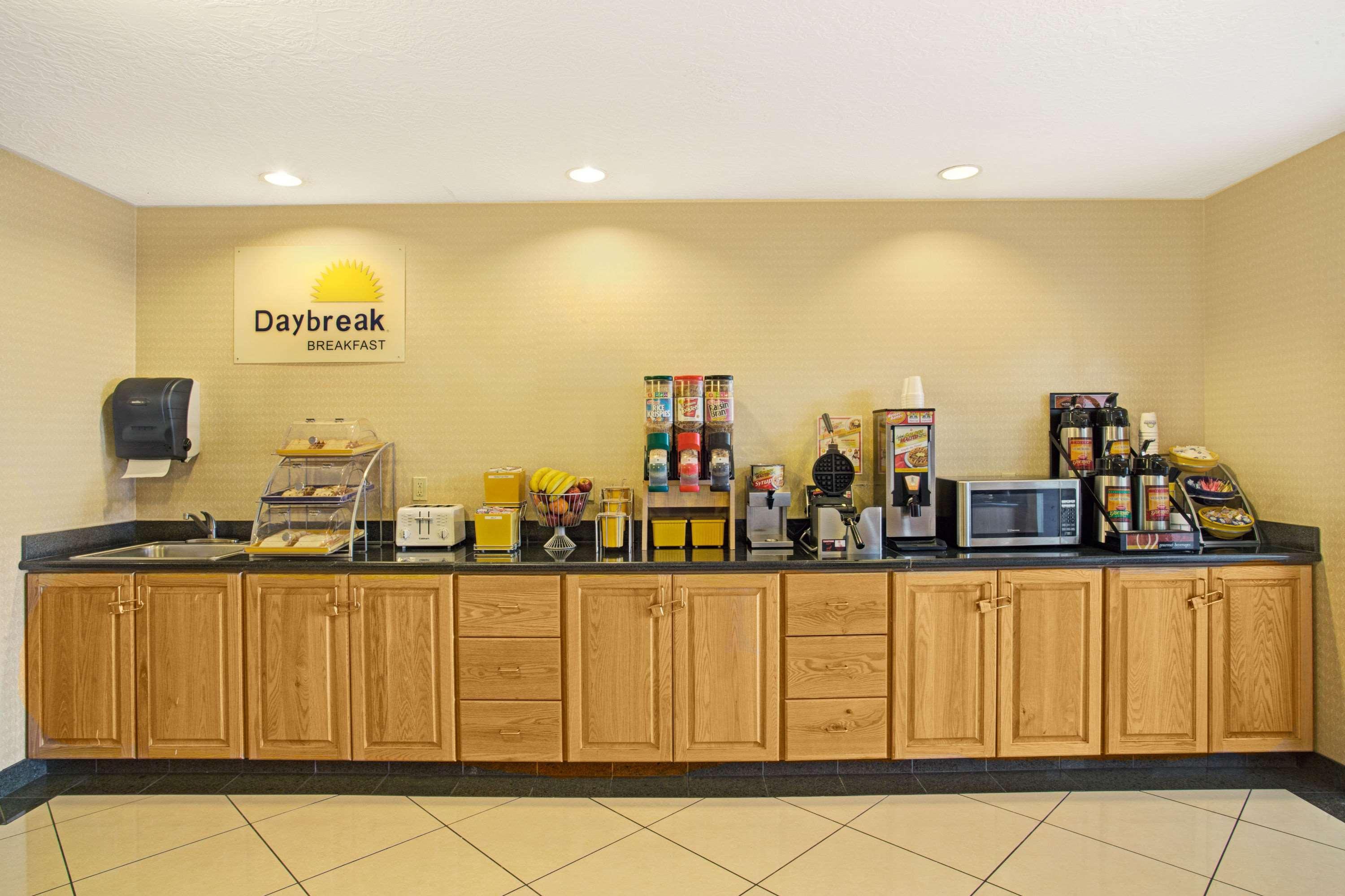 Days Inn By Wyndham Brigham City Exterior foto